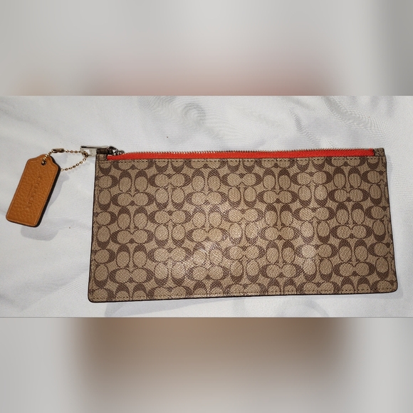 Coach Envelope Clutch Pouch, Wallet Bag w/ Signature Logo - Picture 4 of 9